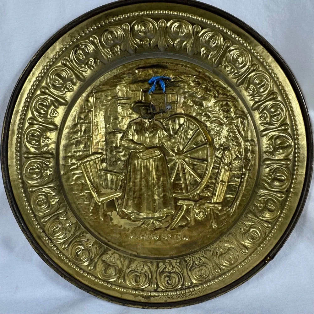 Vintage‎ Pair of Embossed Brass Wall Plates Made in England Peerage Jenny Jones
